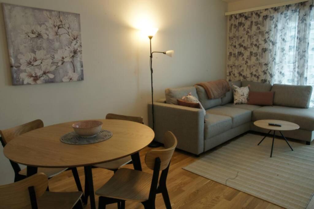 Keskustan Kaksio 45 M2 Autopaikalla, Rautatienkatu 19, 9 Krs Apartment Oulu Luaran gambar
