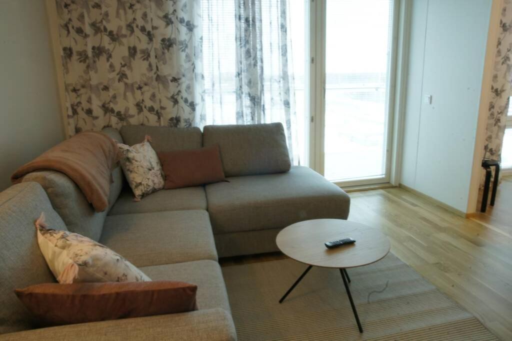 Keskustan Kaksio 45 M2 Autopaikalla, Rautatienkatu 19, 9 Krs Apartment Oulu Luaran gambar