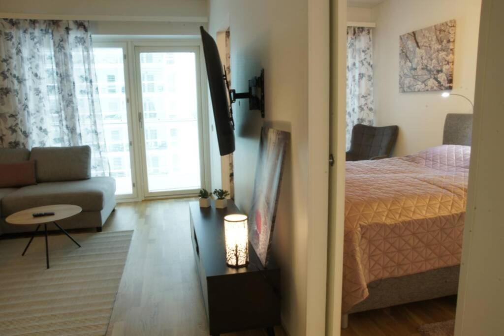 Keskustan Kaksio 45 M2 Autopaikalla, Rautatienkatu 19, 9 Krs Apartment Oulu Luaran gambar