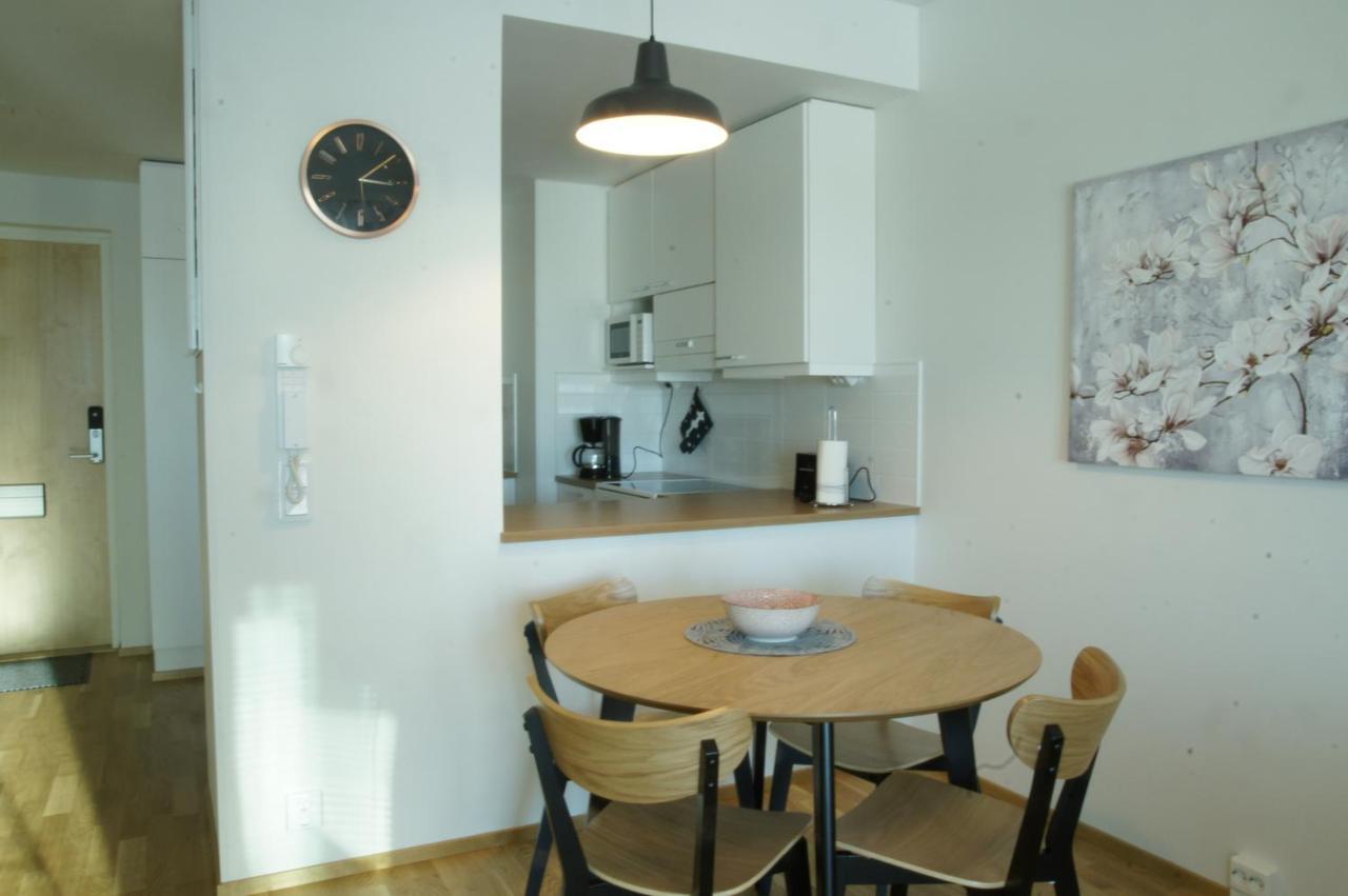 Keskustan Kaksio 45 M2 Autopaikalla, Rautatienkatu 19, 9 Krs Apartment Oulu Luaran gambar